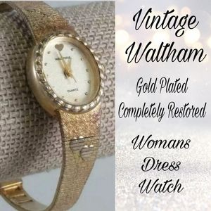 VINTAGE COLLECTABLE WALTHAM DRESS WATCH.